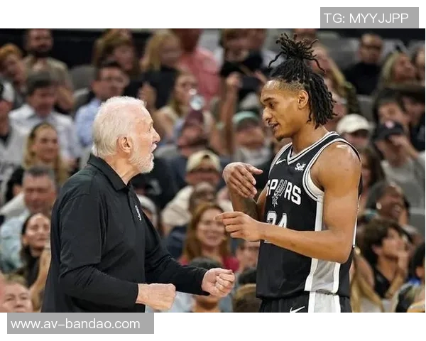 瓦塞尔上半场火力全开三分球狂轰七记下半场表现低迷未能救主